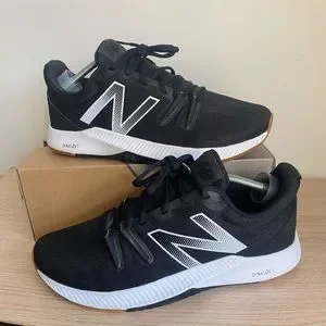 New Balance | Shoes | New Balance Trnr Men Sz 2 | Poshmark display picture 2